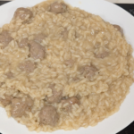 Risotto cremoso con salsiccia