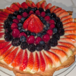 Torta di frutta fresca e crema pasticciera