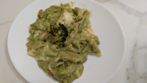 Pasta al forno con besciamella di broccoli piatto